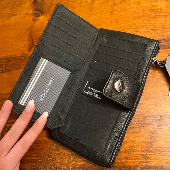 NWT Nautica RFID Black Women’s Wallet Clutch Organizer - Picture 5 of 8